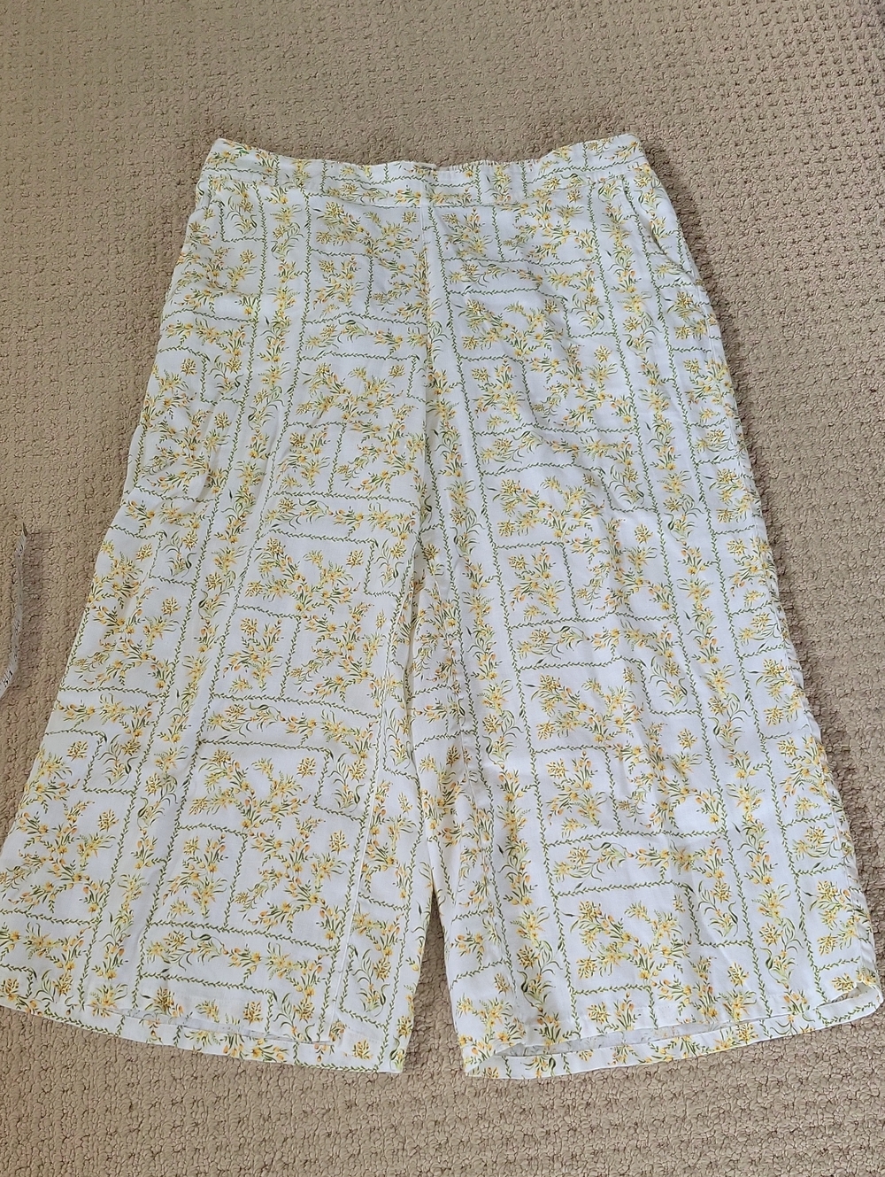 Joie White and Yellow Floral Cropped Pants